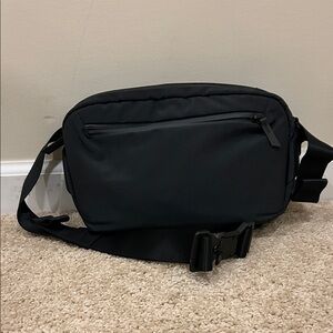 Alpaca Go Sling Mini